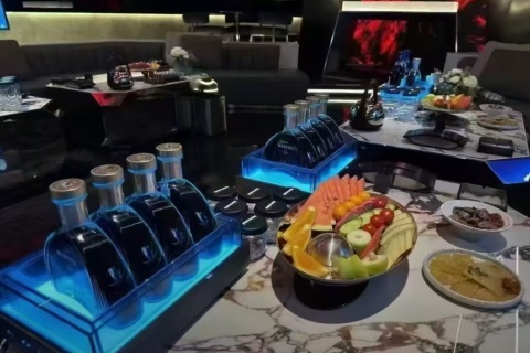 璀璨舞台寻觅服务新星,都市热土共筑职业梦想